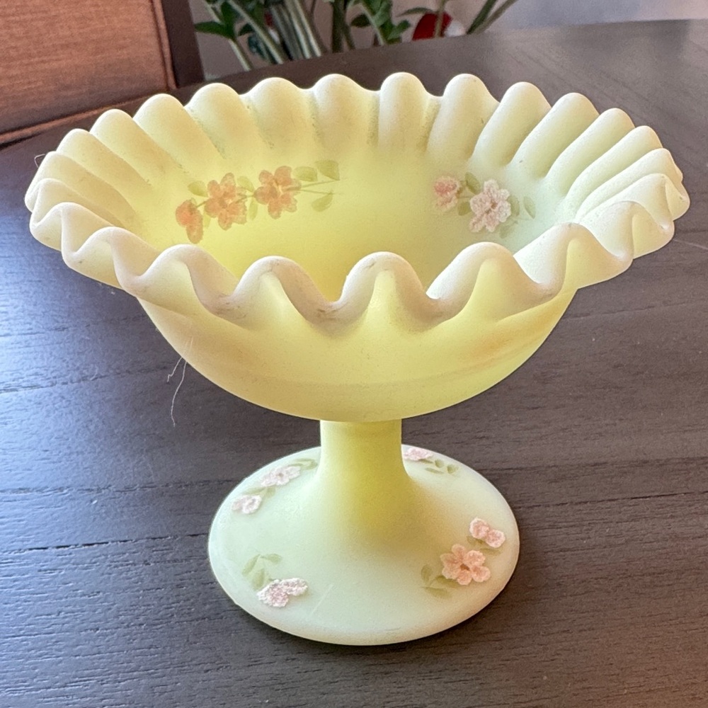 Fenton Hand Painted Cream Glass Bowl